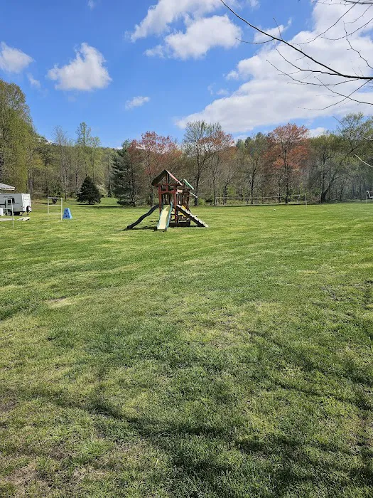 Sandy Creek Family Campground Picture 4