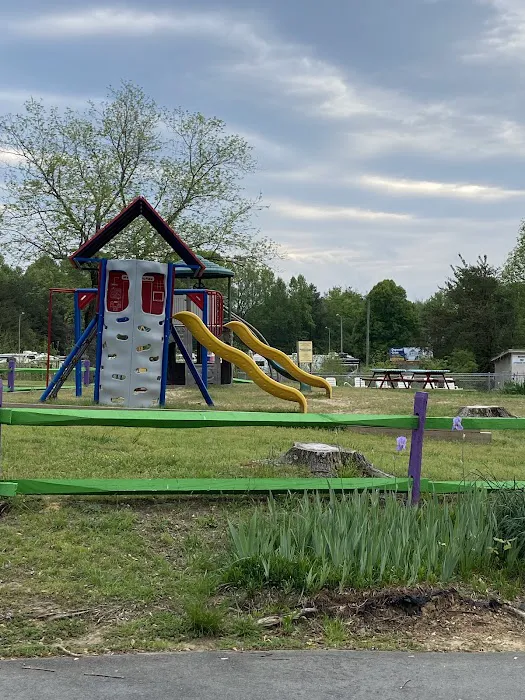 Statesville RV Park I-77 Picture 8