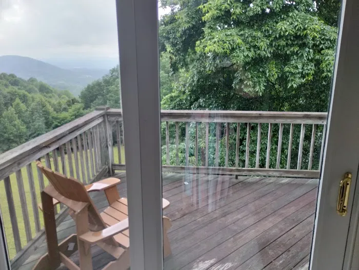 Hidden Hollow Cabin Picture 3