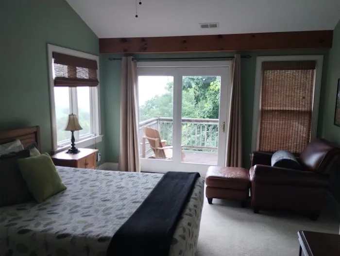 Hidden Hollow Cabin Picture 6