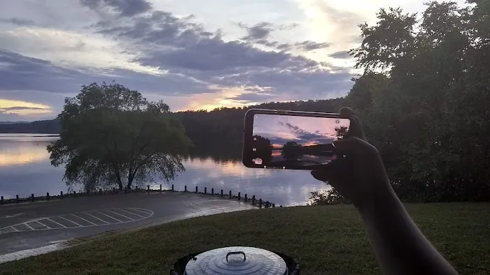Dam Site Shelter Picture 8