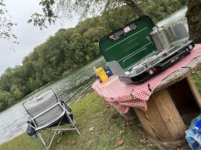 Lake Lookout Campground Picture 7