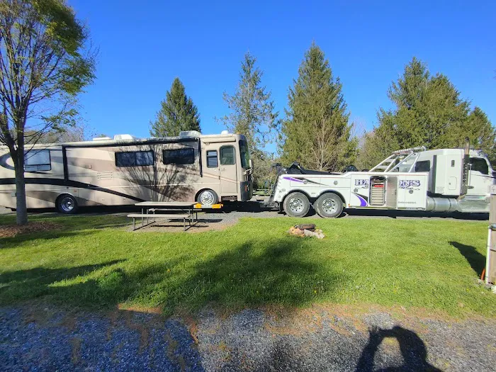 Raccoon Holler Campground Picture 9
