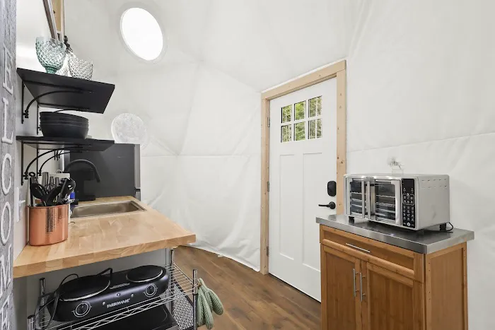 Dreamy Dome Home Picture 2