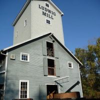 Uncle Chuck's Cabin Rental ico