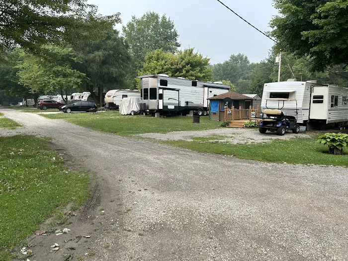 Casual Country Campground Picture 3