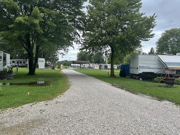 Casual Country Campground Picture 4