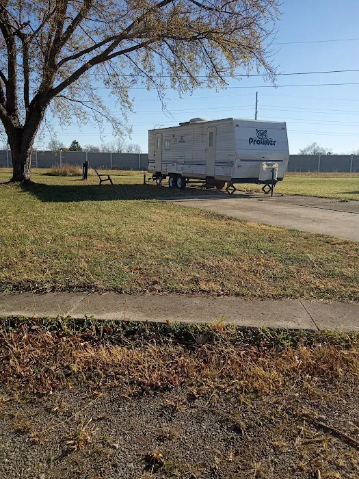 Maplewood RV Picture 2