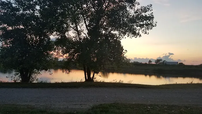 Walnut Lake Campgrounds Picture 1