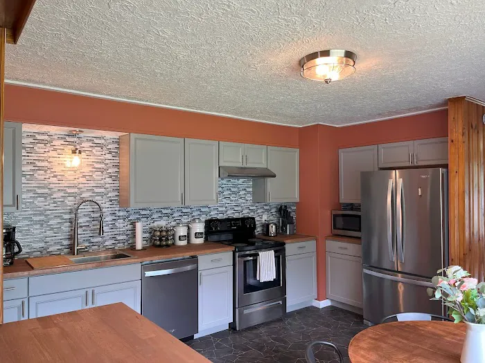 The Hilltop House - Hatfield McCoy Rentals Picture 1