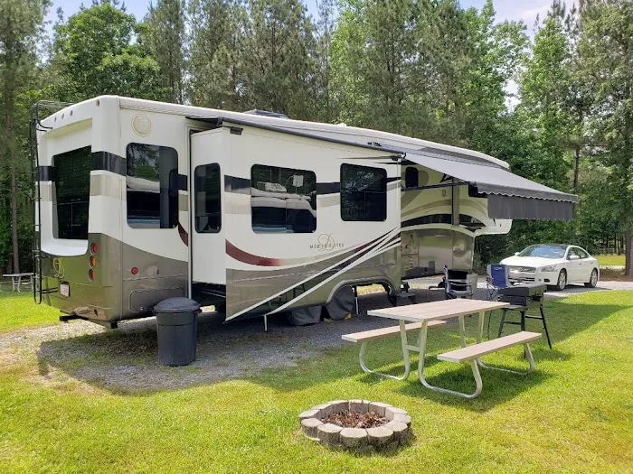 Farm Pond Campground Picture 6