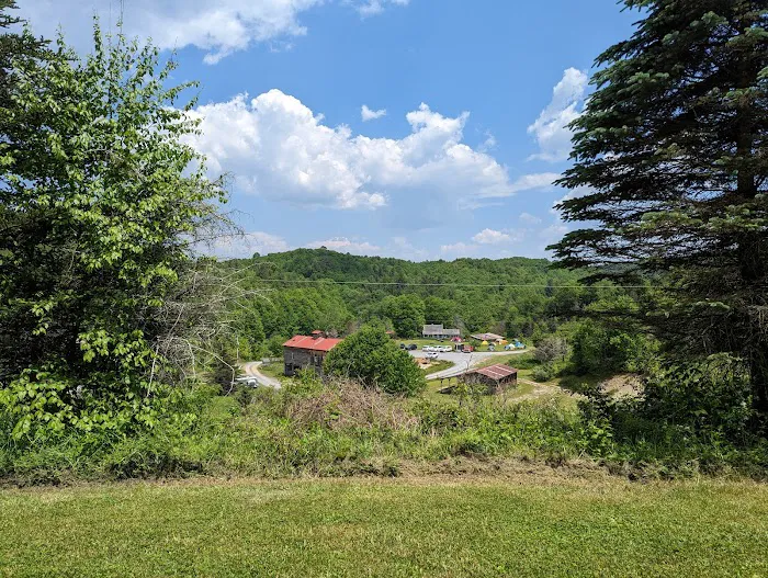 Creeper Trail Campground Inc Picture 2