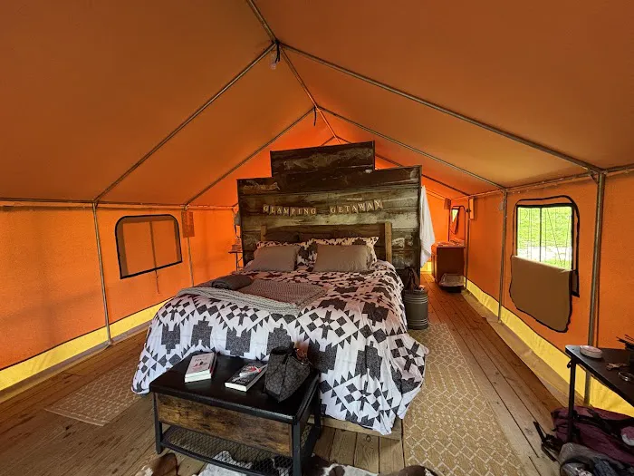 Into the Wild Retreat Picture 2