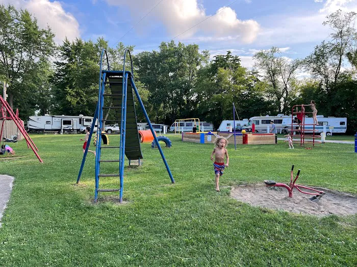 Covered Wagon Camp Resort Picture 7