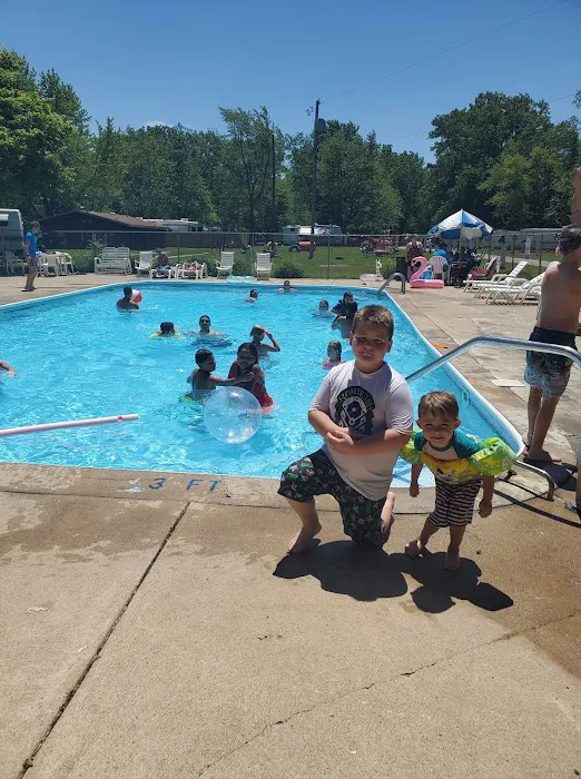 Covered Wagon Camp Resort Picture 1