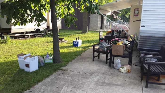 Frosty's RV Park & Campground Picture 2