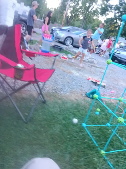 Battlegrounds Camping Picture 1