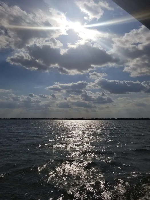 Destination Lake Life Picture 4