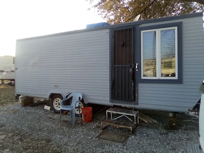 Easy Campground Picture 4