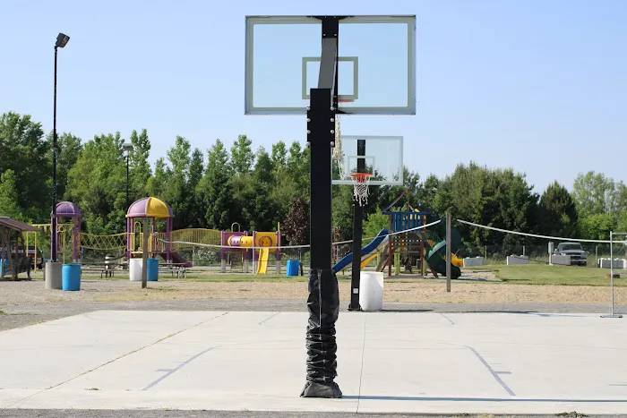 Huggy Bear Campground Picture 9