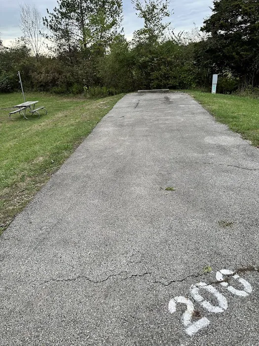 Campsite 200 (Electric Only) Picture 1