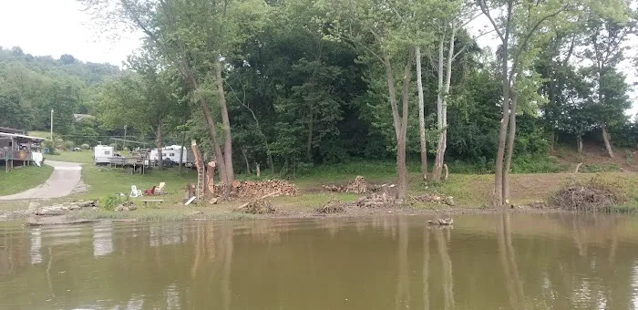 Tara Villa Campground & Marina Picture 4