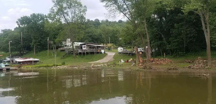 Tara Villa Campground & Marina Picture 2