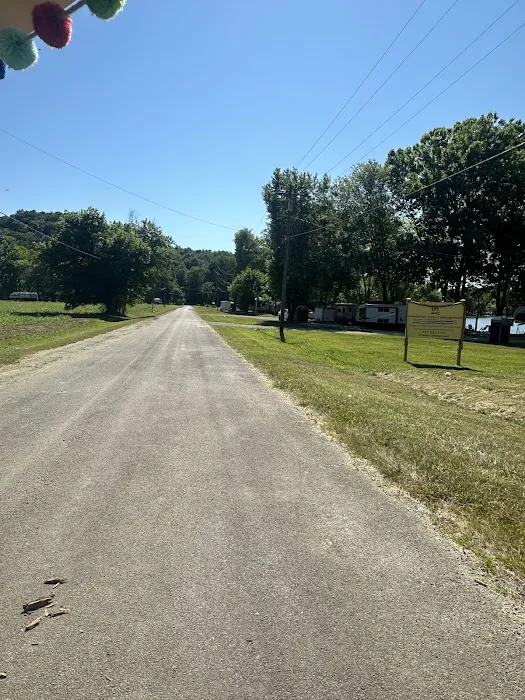 Creekside Acres Campground Picture 2