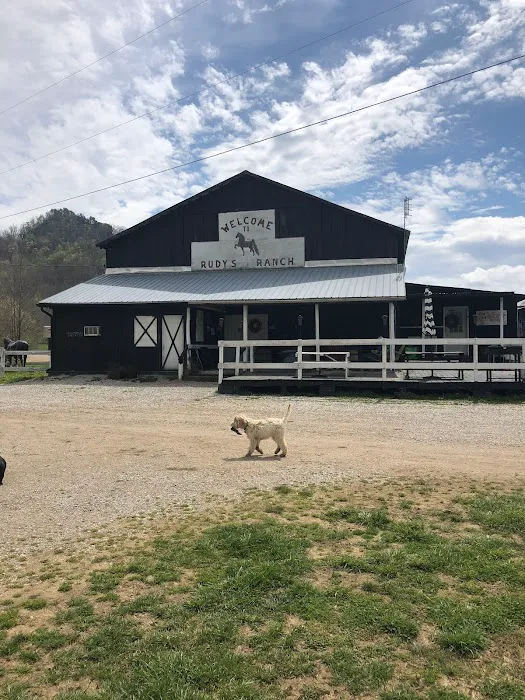 Rudy's Ranch-Mullins Stables Campground Picture 5
