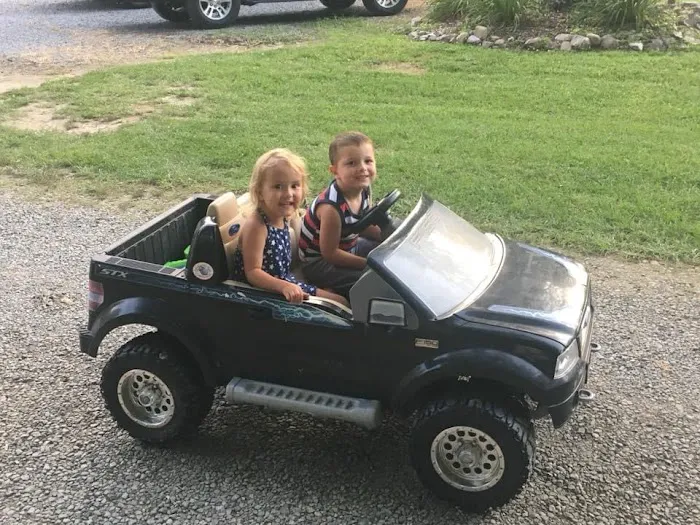 Callebs Cove Camp Ground Picture 3