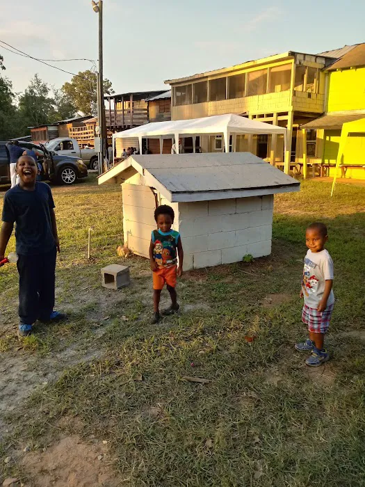 Tuckers Grove Campground Picture 8