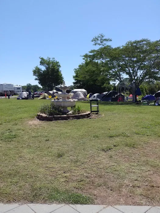 Yates family camping Picture 6