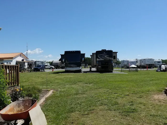 Yates family camping Picture 4