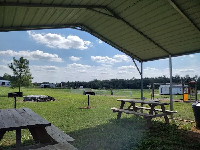 Goldstar RV Resort Picture 9