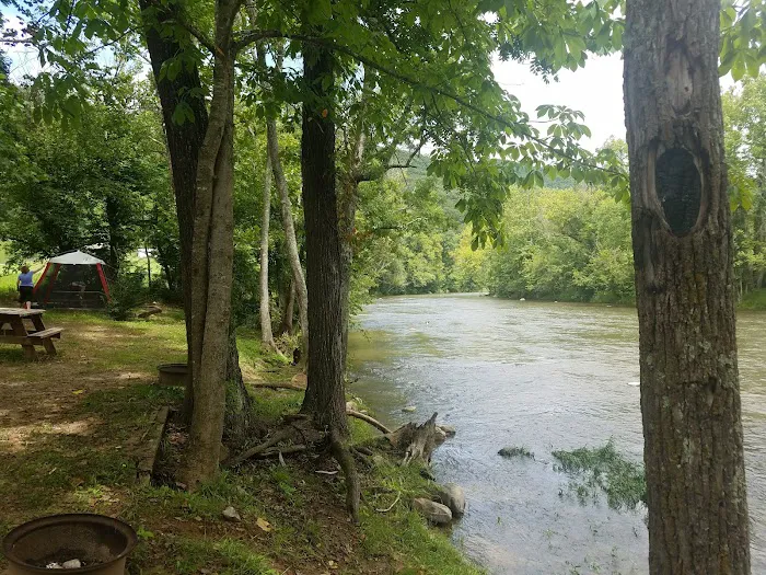 Riverside Campground Picture 7