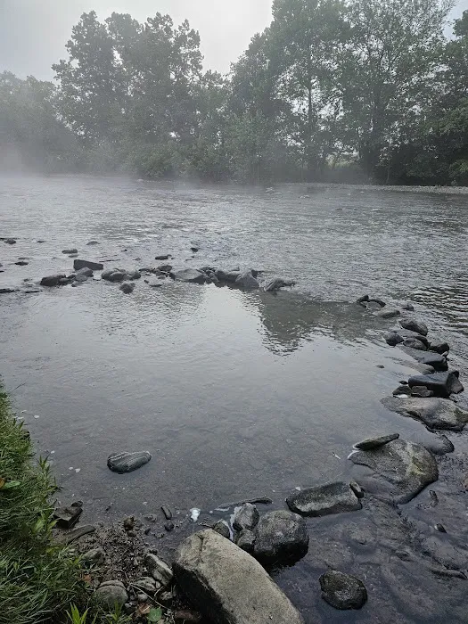 Riverside Campground Picture 5