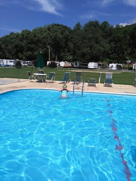 Riverside Campground Picture 4