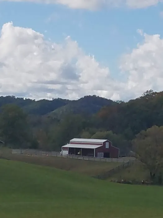 Wolf Lair Campground Picture 1