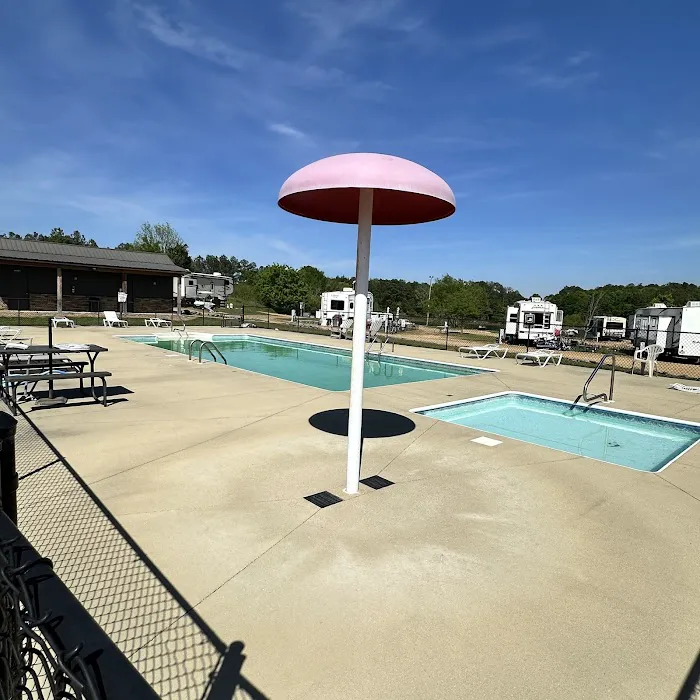 Camper's Cove Picture 1