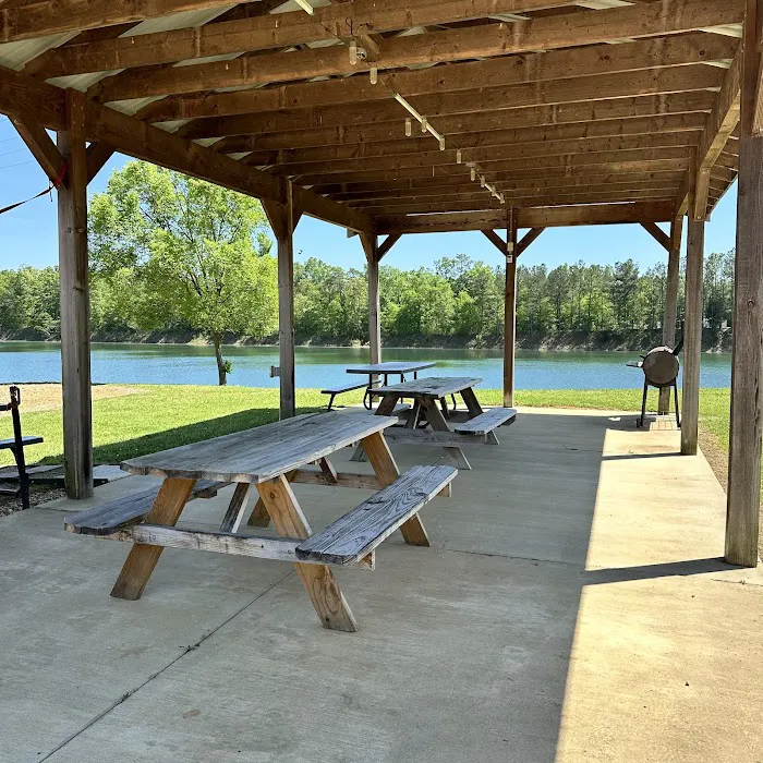 Camper's Cove Picture 2