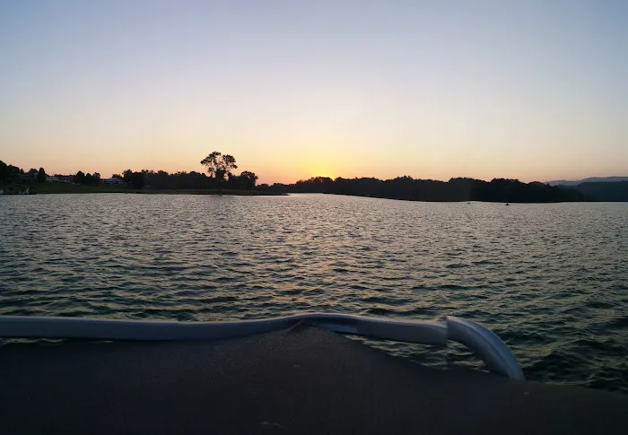 Cochran's Lakeview Campground Picture 3