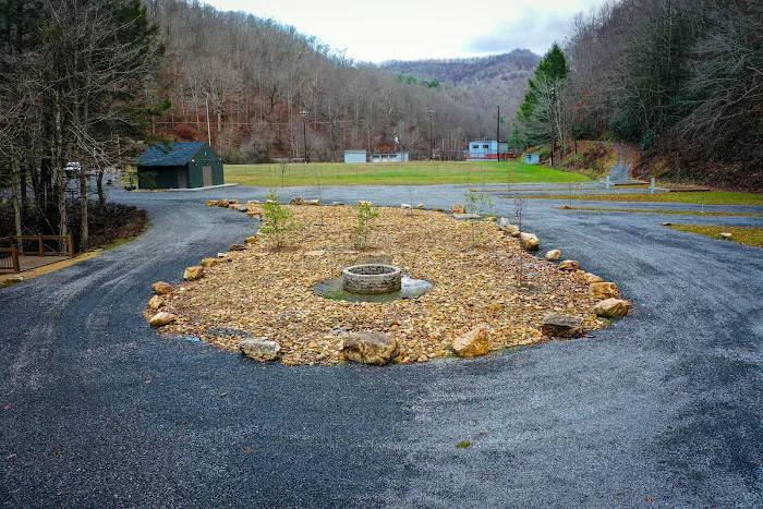 Arty Lee Campground Picture 5