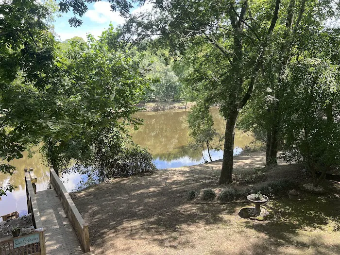 Rivahgetaway Picture 3