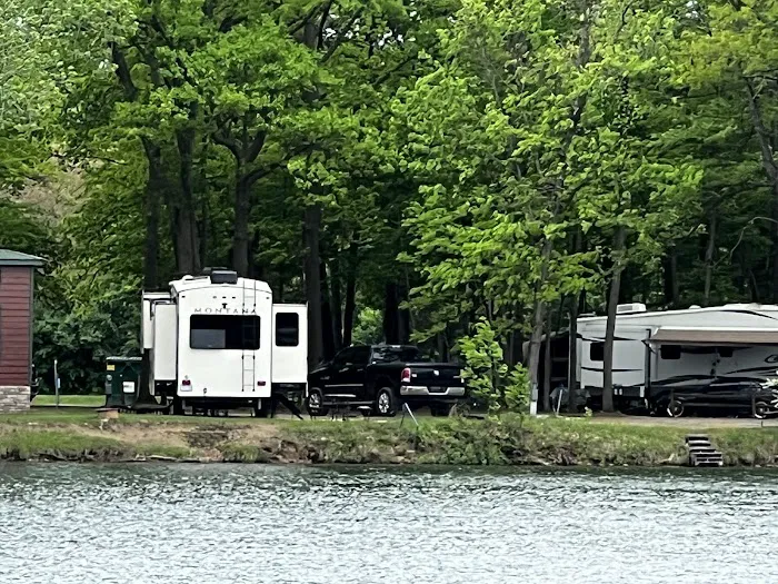 Detroit / Ann Arbor KOA Holiday Picture 3