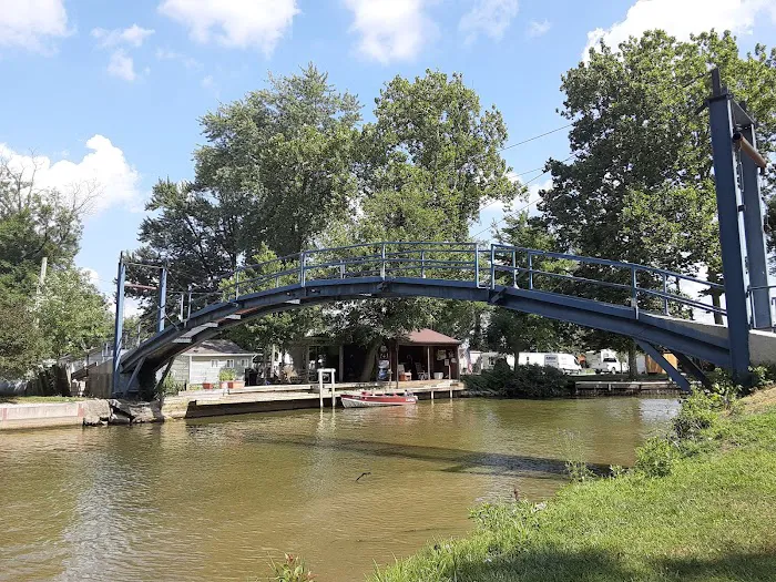 Hecht's Landing Picture 7