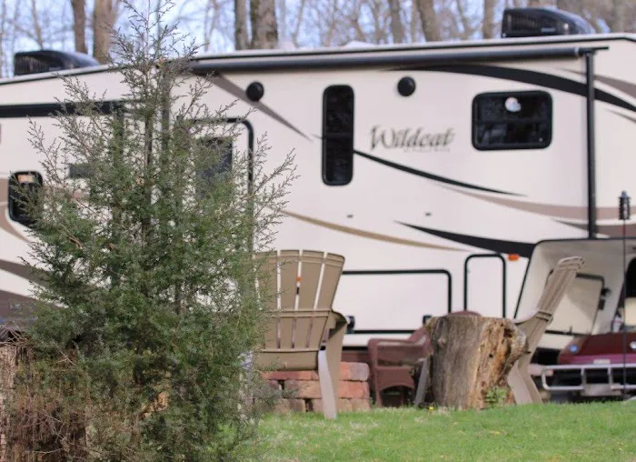 Pine Cove Campground Picture 10