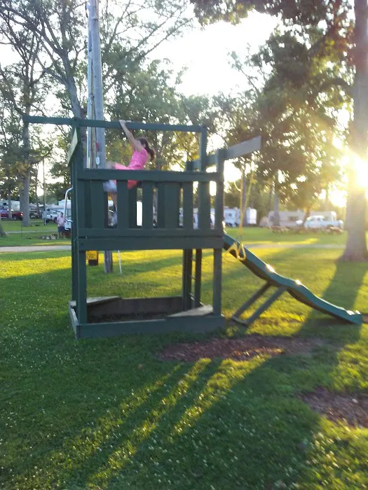 Oak Crest Campgrounds Picture 1