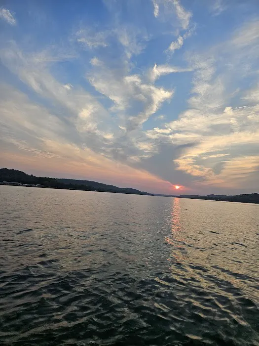 Broadwell camping Picture 1