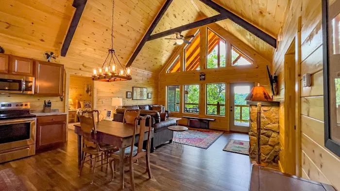 Moondance Cabin Picture 6