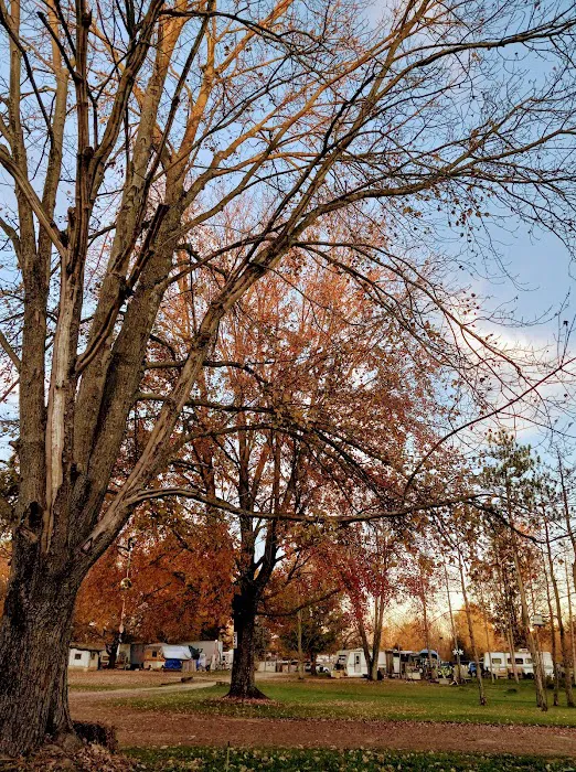 Green Meadows Campgrounds Picture 9